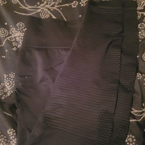 Black zyia leggings size large
